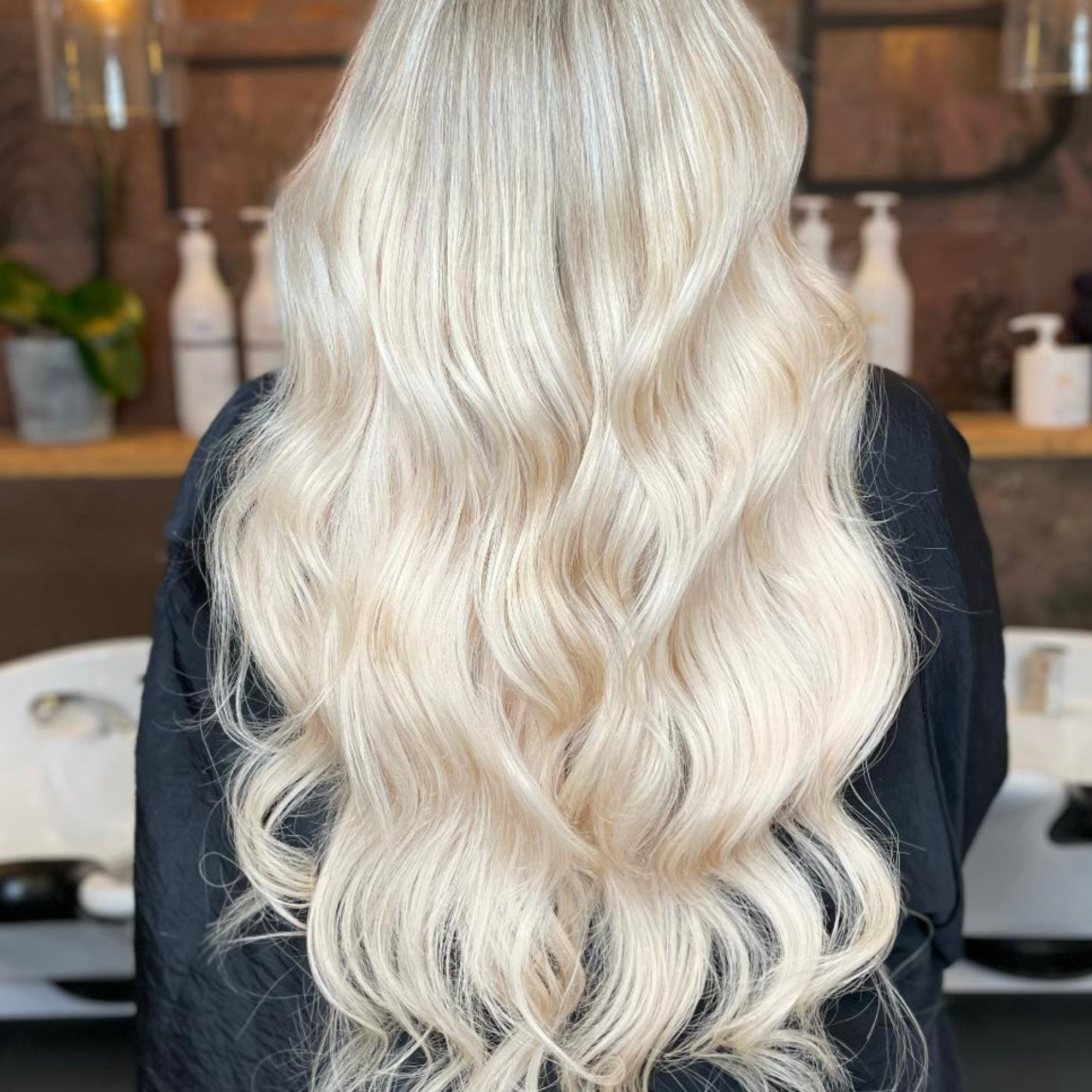 18 Ultra-Seamless Clip-in Hair Extensions Platinum Ice