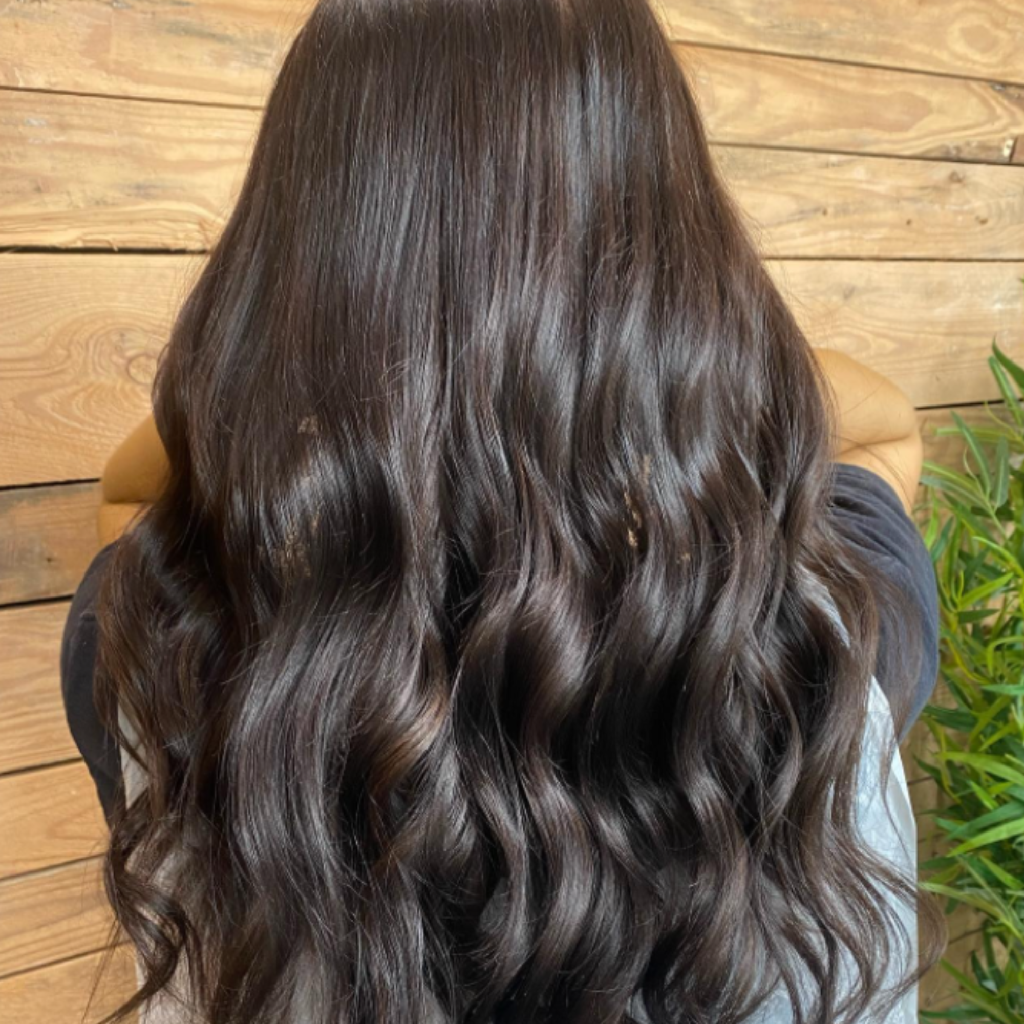 "customer wearing hair rehab london 20 inch luxe clip-in hair extensions in brunette shade"